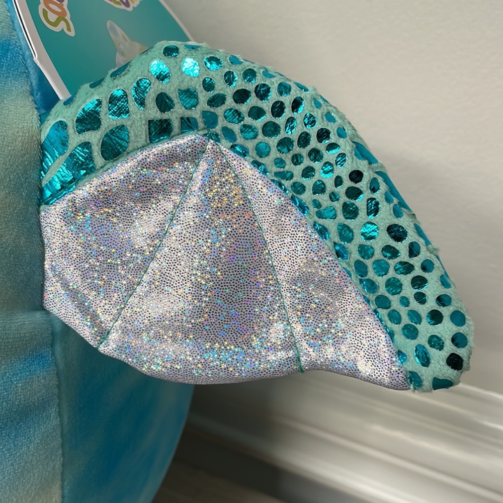 Shantira the Pteradactyl Squishmallow - Picture 4 of 7